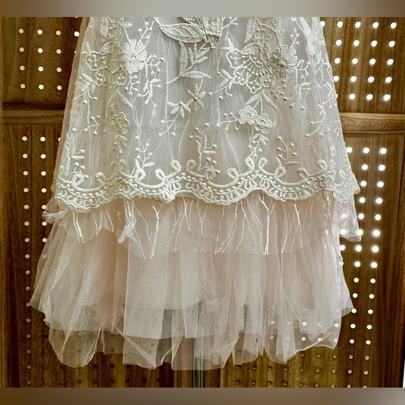 POL Blush Lace Tulle Embroidered Babydoll Dress | A-Line Mini | Size S - Picture 7 of 8
